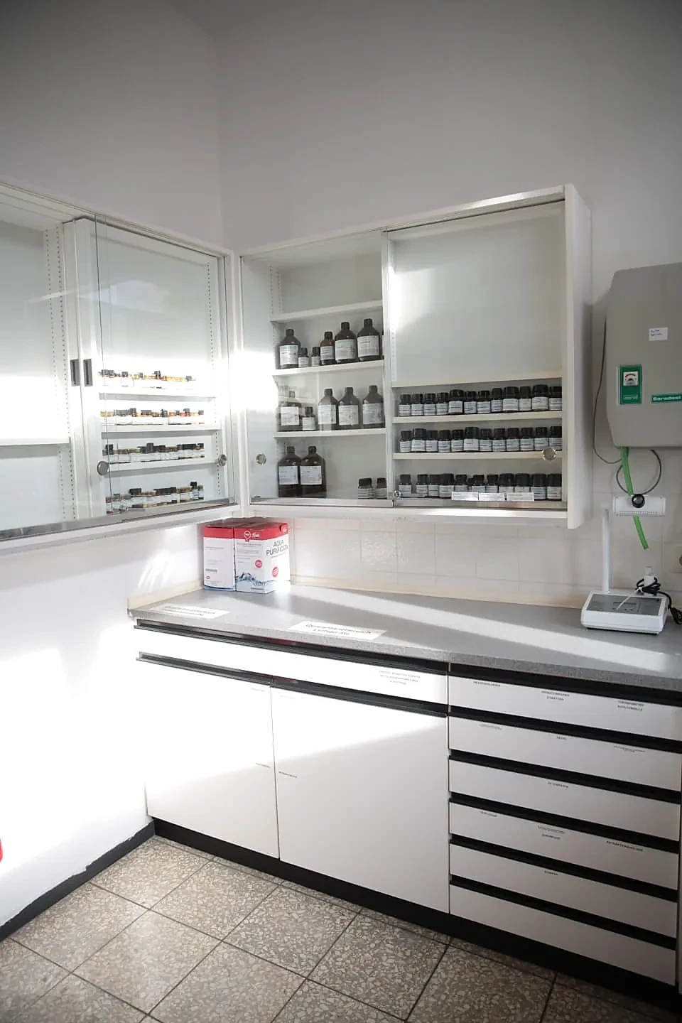 Das Rezeptur-Labor der Apotheke Roßdorf